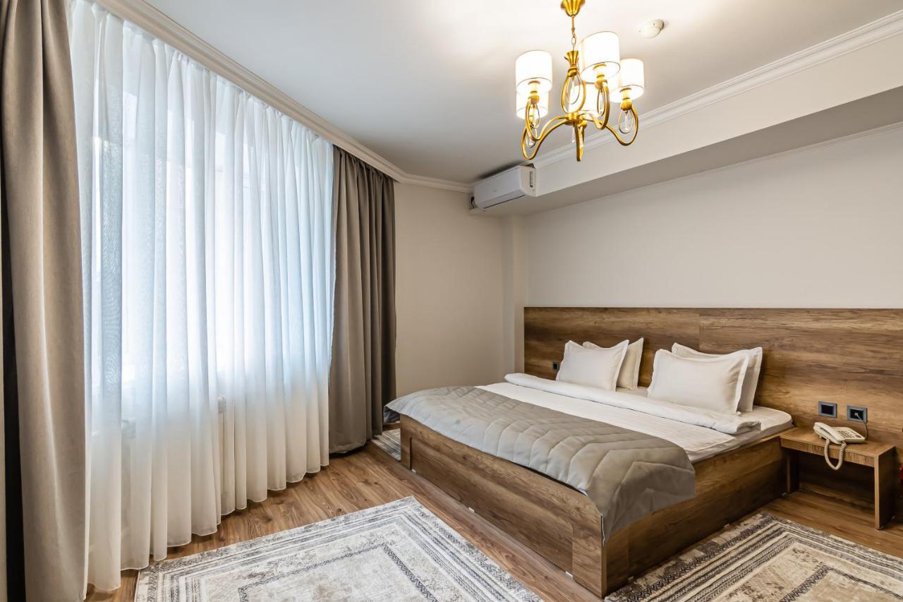 Oscar Hotel By Ag Hotels Group Almaty Eksteriør bilde